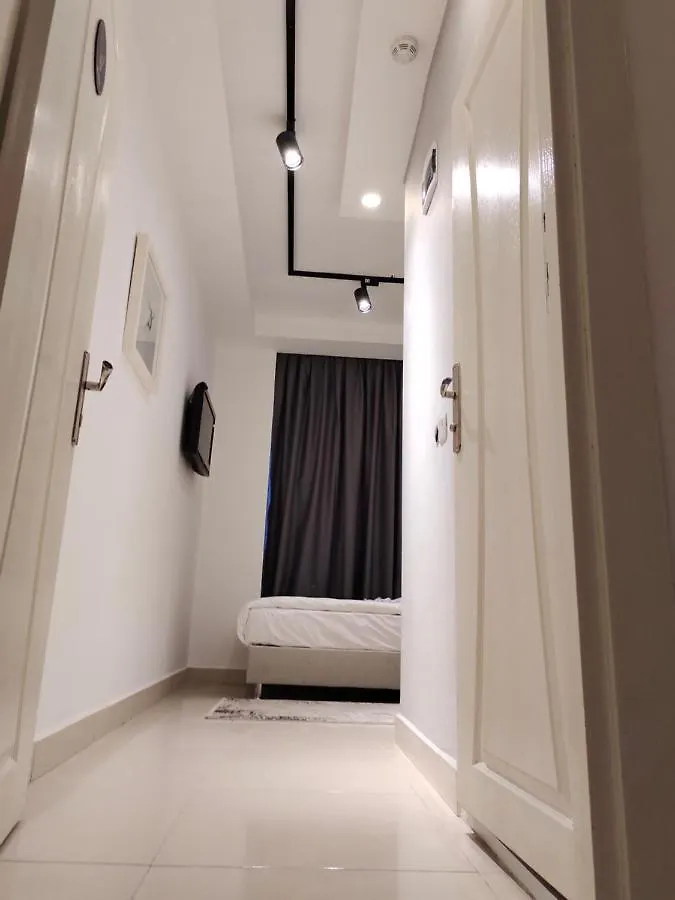 Deer Hostel & Hotel Antalya
