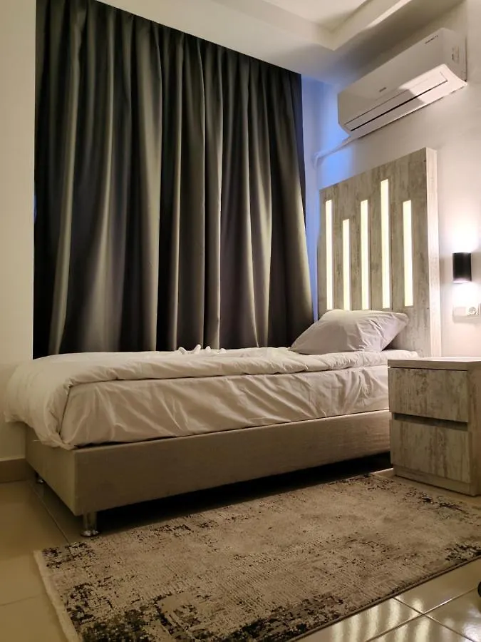 Deer Hostel & Hotel Antalya