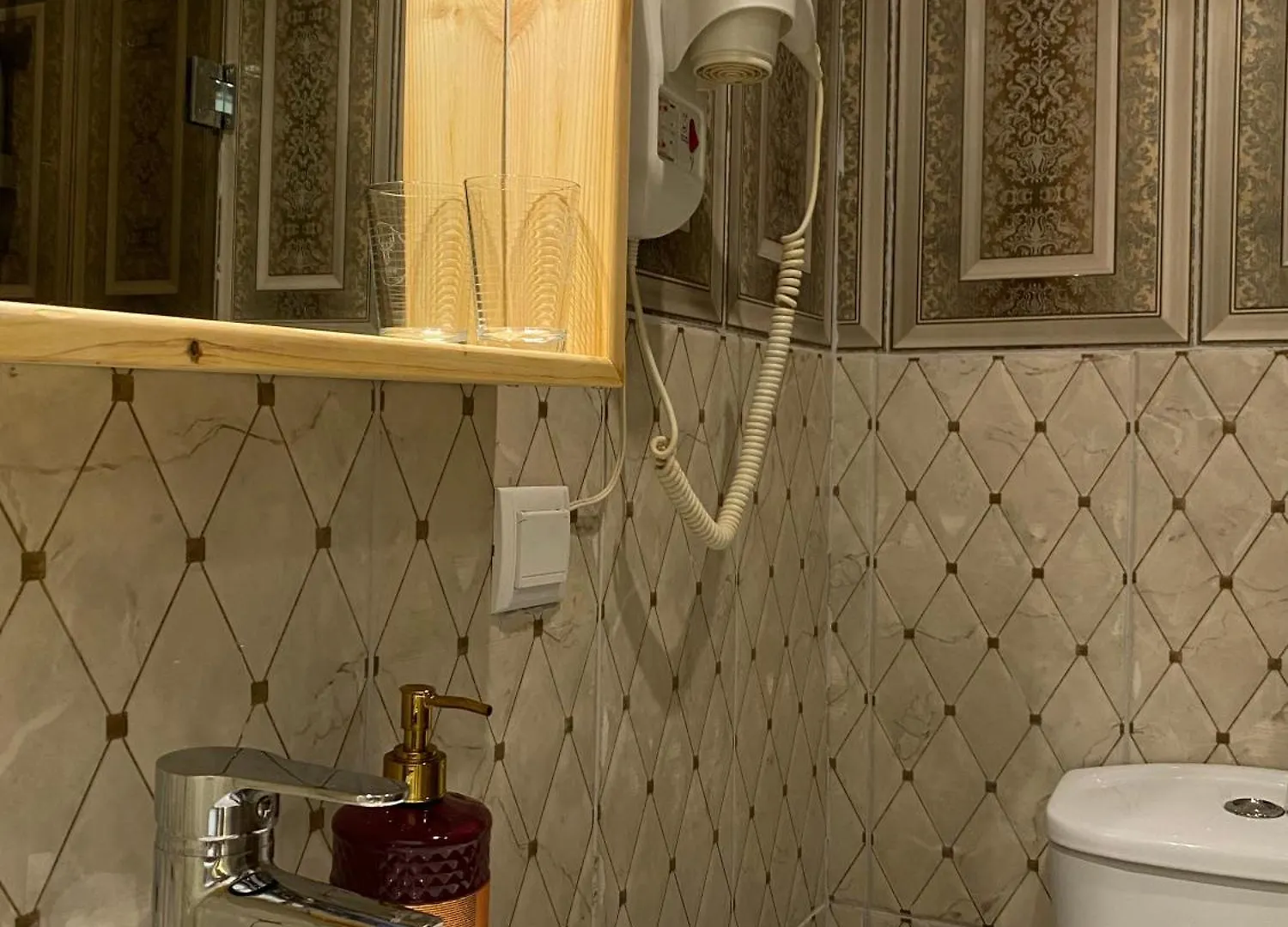 Deer Hostel & Hotel Antalya