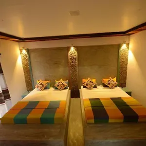  Couette-café Eco Chalet - Airport Transit Sri Lanka