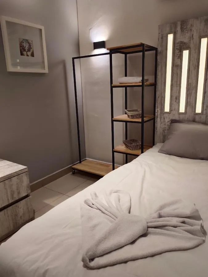 Deer Hostel & Hotel Antalya
